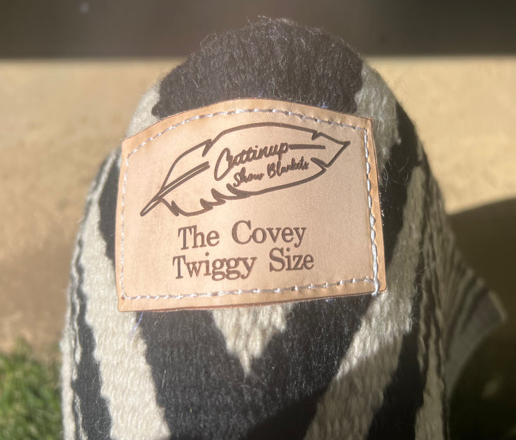 CUTTINUP SHOW BLANKET - THE COVEY - TWIGGY SIZE